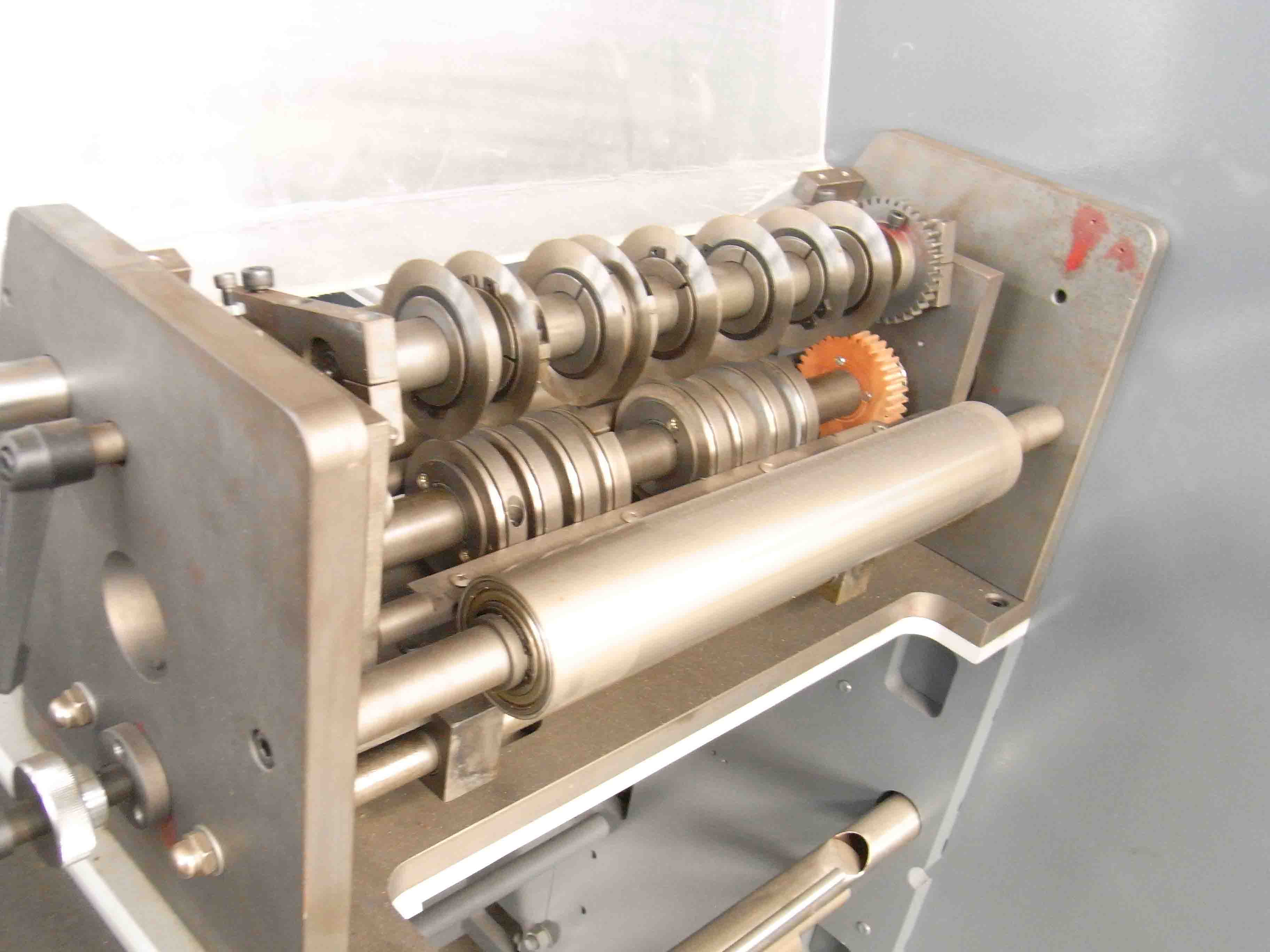 ZM-320 rotary/semi-rotary label die-cutting machine